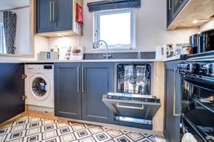 Photo 25- click for photo gallery